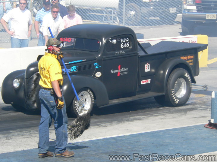1940'S Black Drag Truck